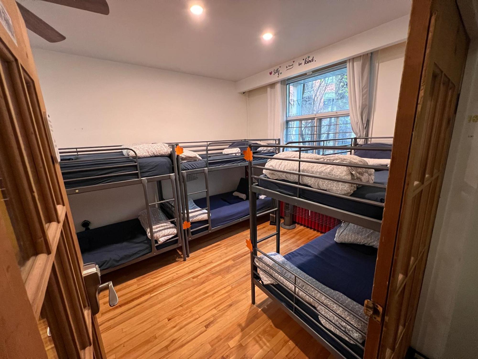 Auberge Pvt Hostel Montreal Luaran gambar